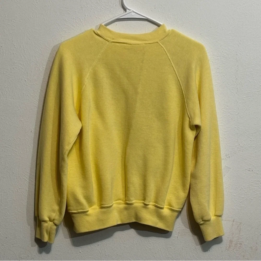 Vintage 80’s Bassett Walker Pale Yellow/Teddy Bear  Crewneck Sweatshirt Sz 10/12